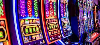 thaistock2d Myanmar Online Gaming Platform ကစားသမားများ ပျော်ရွှင်စွာ ကစားနေသောပုံ
